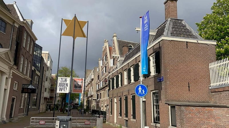 Amsterdam: Private Anne Frank and Jewish History Tour - The pace, tram option, and that apple pie pause