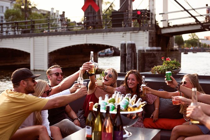Amsterdam Private BBQ and Drinks Cruise With Onboard Chef - Why this private BBQ cruise is such a good Amsterdam “first night” plan