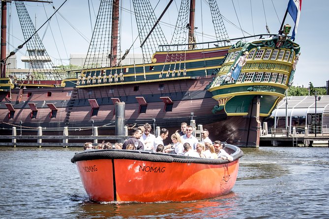 Amsterdam Private Boat Trip With Skipper, Burger and Beers - More iconic Amsterdam: bridges, the Red Light District, and the canal belt