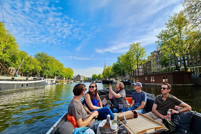 Amsterdam Private Canal Cruise – 90 Minutes through the Old City - Drinks on board: what it costs and how to budget