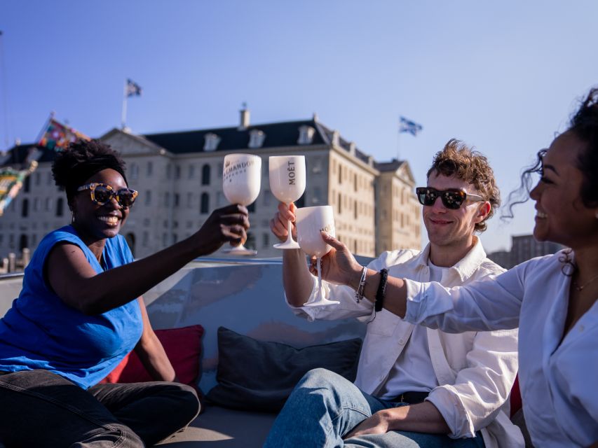 Amsterdam: Private Canal Cruise with Drinks and Snacks - Key things to know before you board