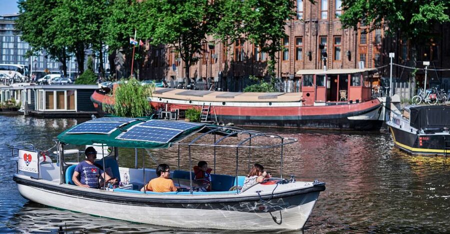 Amsterdam: Private Canal Tour - Getting to the meeting point without stress