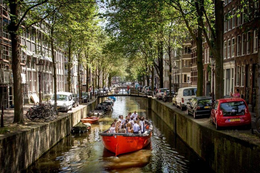 Amsterdam: Private Cruise with Drinks & Optional Snacks - Amsterdam canal music rules, and planning for a quieter vibe