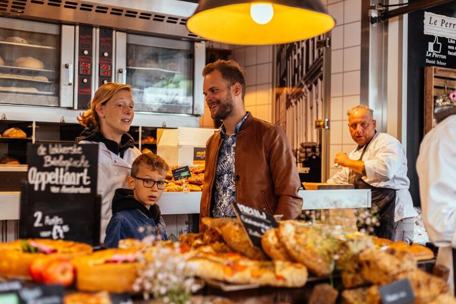 Amsterdam: Private Food Tour with a Local - Starting near Museumplein, where the food story starts