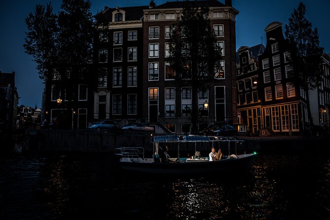 Amsterdam: Private Romantic Evening Canal Cruise + Bubbles/Snacks - Blankets, Heating, Roof Options, and the Comfort Sweet Spot