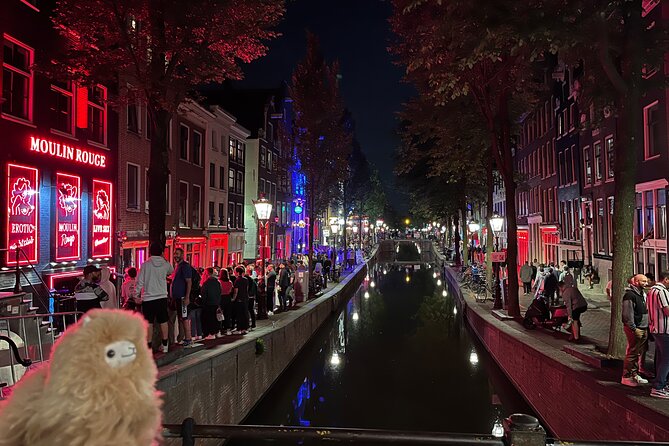 Amsterdam Private Walking & Tasting Tour - Dam Square, the Royal Palace, and hofjes courtyards in one route