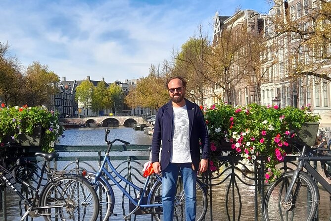 Amsterdam : Private Walking Tour With A Guide (Private Tour) - What Is Included, and What You Should Plan to Pay For