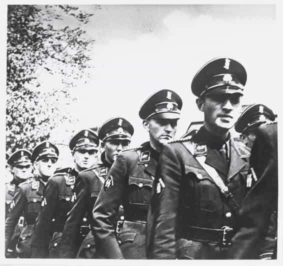 Amsterdam: Private World War Two History Walking Tour - Key Things You Should Know Before You Go