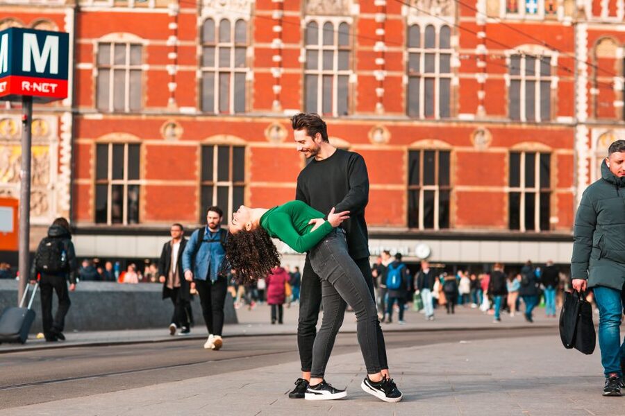 Amsterdam: Professional photoshoot at Centraal Station - Why Amsterdam Centraal makes a photo winner