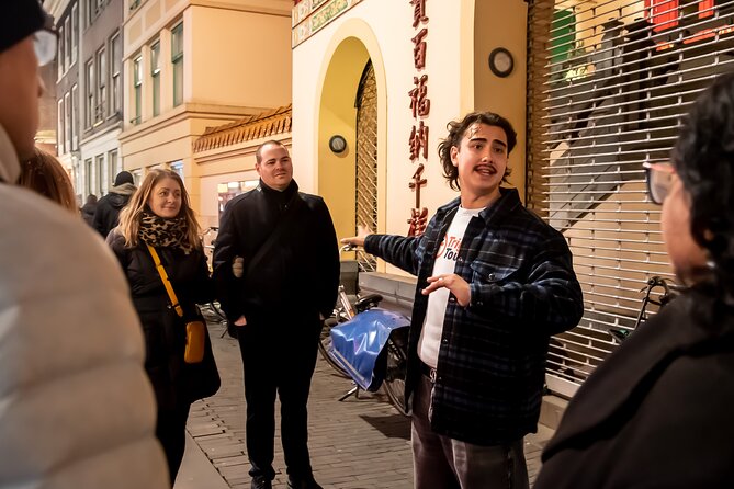 Amsterdam Red Light District and City Center Walking Tour - Entering De Wallen: why this walk makes sense at night