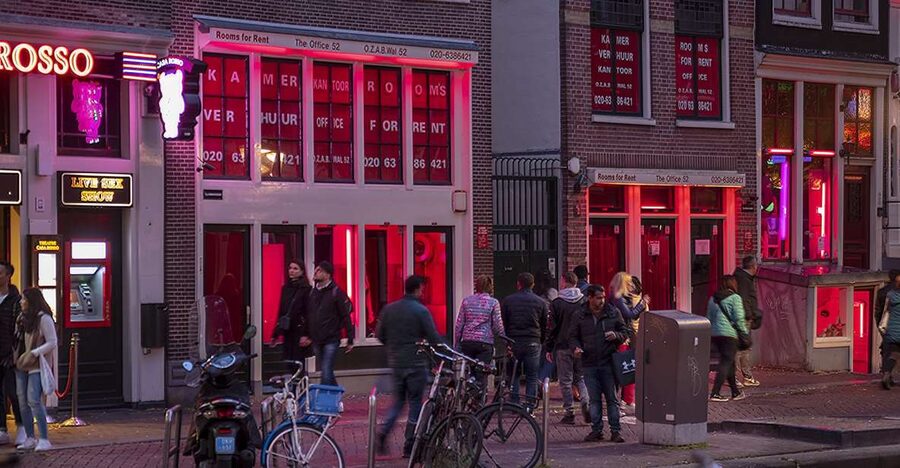Amsterdam Red Light District and Old Town Walking Tour - How a 2-hour walk turns a controversial district into a story