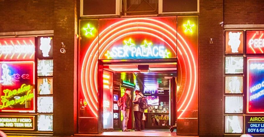 Amsterdam Red Light District & Coffee Shop Tour - Why Amsterdam’s Red Light District Feels Like Policy, Not Chaos