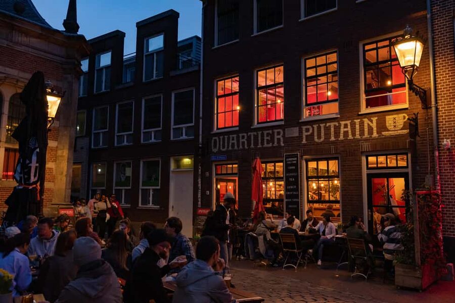 Amsterdam: Red Light District Tour in German/English/Italian - Stop by stop: what each place teaches you