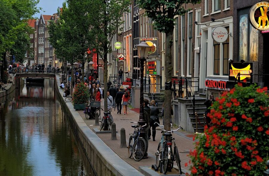 Amsterdam Red Light District tour with a local guide - Old Church and the center of it all