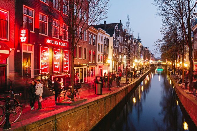 Amsterdam Red Light District Walking Tour in EN/DE/IT/ES - Who This Walking Tour Is Best For