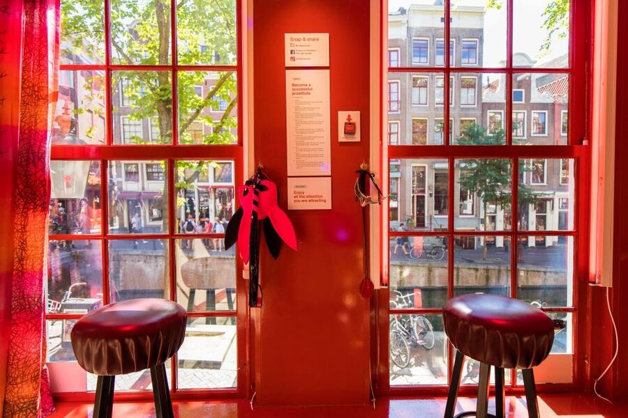 Amsterdam: Red Light Secrets Museum and 1-Hour Canal Cruise - The 1-Hour Canal Cruise Through the UNESCO Canal Belt