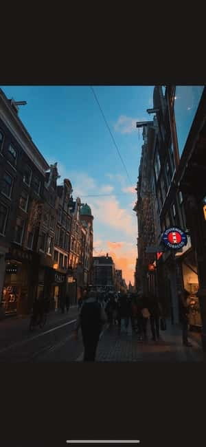 Amsterdam: Red light tour in German/English for groups of 4 people or more - Who this tour is best for (and who should skip it)
