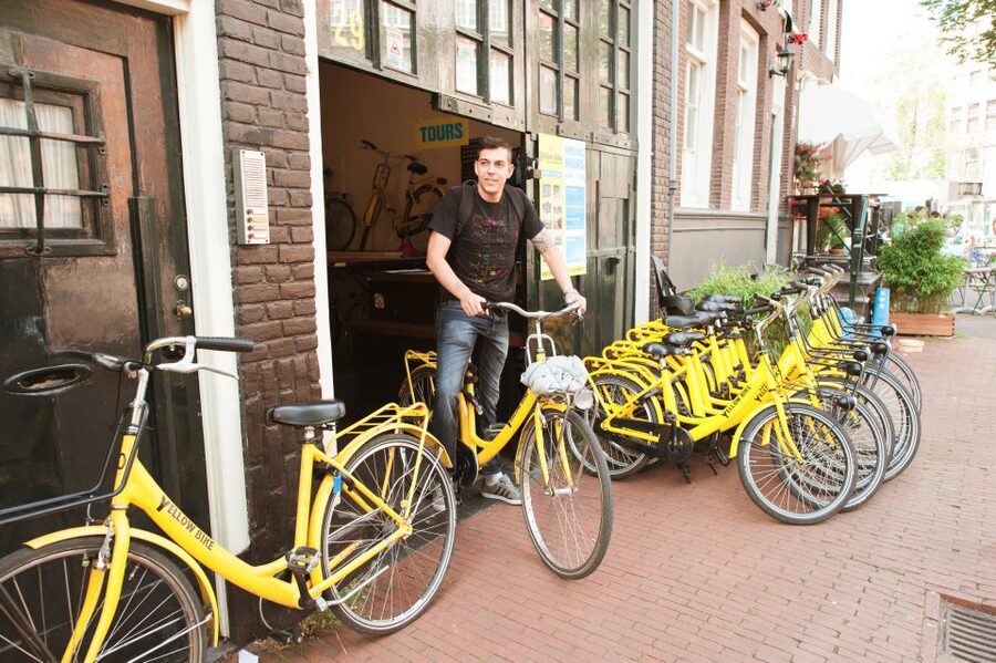 Amsterdam: Relaxed City Highlights Guided Bike Tour - Leidseplein to Vondelpark: Entertainment Energy, Then Green Calm
