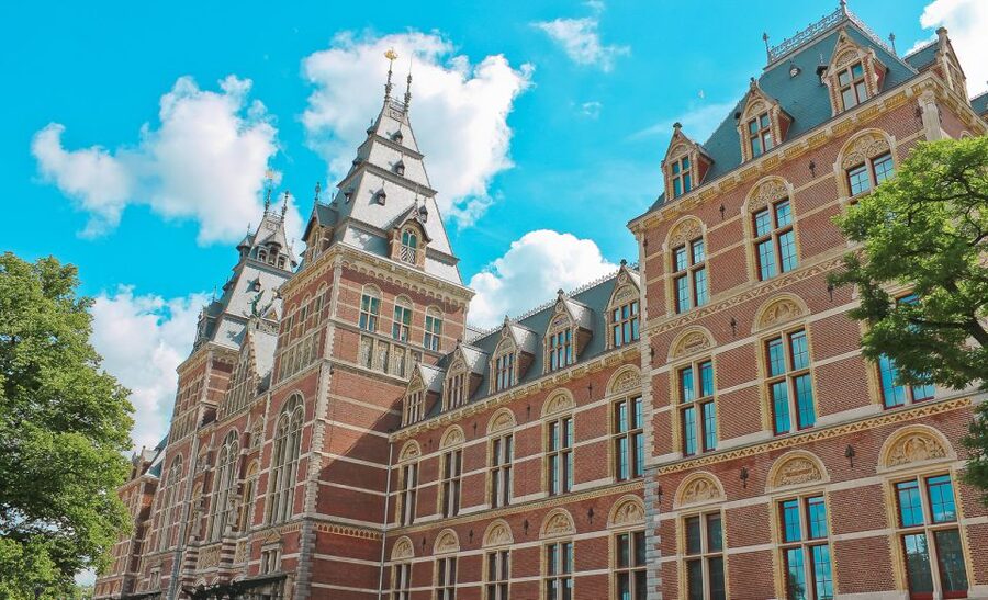 Amsterdam: Rijksmuseum Private Tour - Entering the Rijksmuseum at the right moment