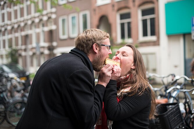 Amsterdam's Market Street Food Tour with Streat Bites - Street food in Amsterdam, built around a real market
