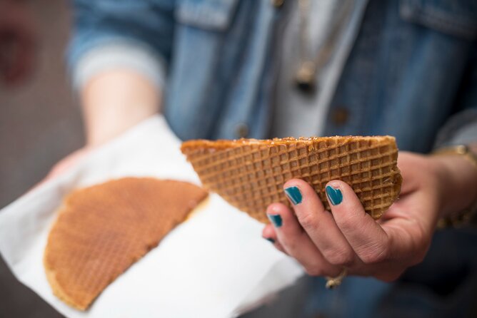 Amsterdam's Market Street Food Tour with Streat Bites - Albert Cuyp Market: where the tour gets its local flavor