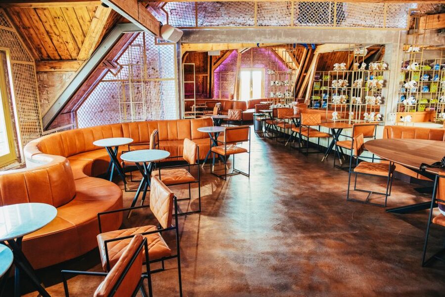 Amsterdam's Weirdest Museum: Believe It or Not! - Interactive Mind Games and Optical Illusions You Can Actually Play