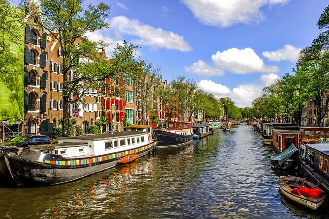 Amsterdam Scavenger Hunt and Highlights Self Guided Audio Tour - Route Style: A 5 km Walk Built for Looking, Not Racing