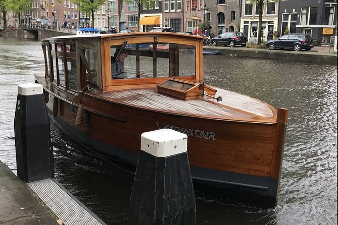 Amsterdam small-group canal cruise in 1920s saloon boat - The cruise flow: Best views, Anne Frank House area, then the canal belt