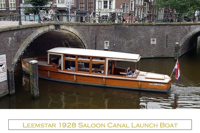 Amsterdam small-group canal cruise in 1920s saloon boat - Magere Brug (Skinny Bridge): the photo stop with a story