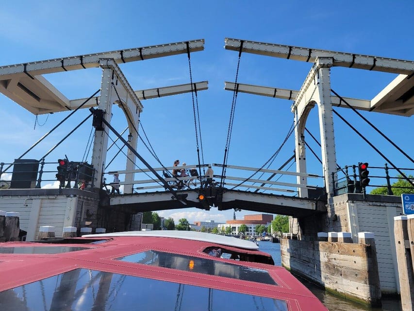 Amsterdam: Small-Group Canal Cruise incl. Drinks and Snacks - How Captain Sebi’s live guiding changes what you notice