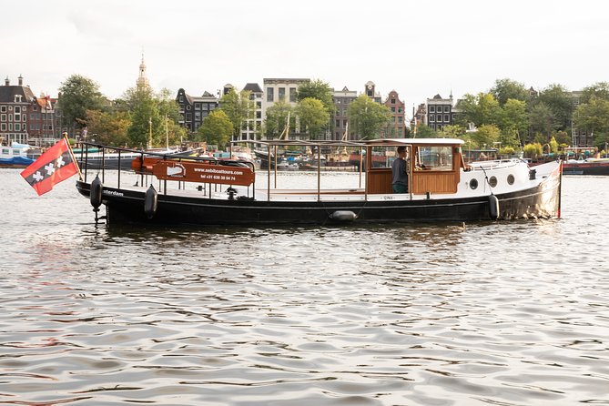 Amsterdam Small-Group Canal Cruise With Dutch Snacks and Drink - Why this 2-hour small-boat canal cruise is such a smart way to start