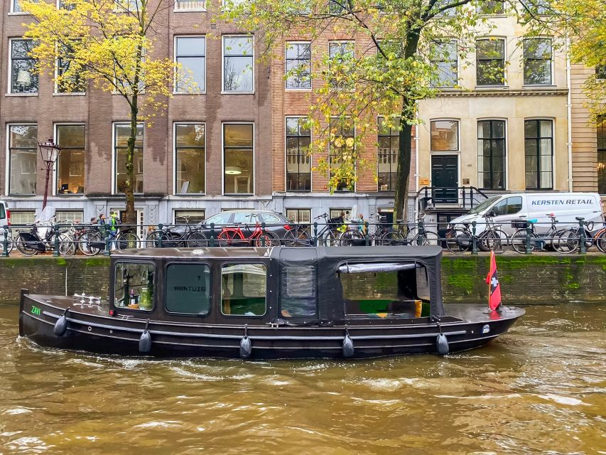 Amsterdam: Smoke and Lounge City Boat Cruise - Who should book, and who should skip it