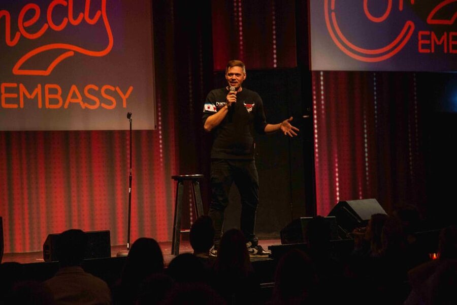Amsterdam: The Comedy Embassy Stand-Up Show - Who performs: four English comics and the international Amsterdam vibe