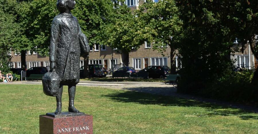 Amsterdam: The Life of Anne Frank Walking Tour - Amsterdam-Zuid Matters More Than You Think