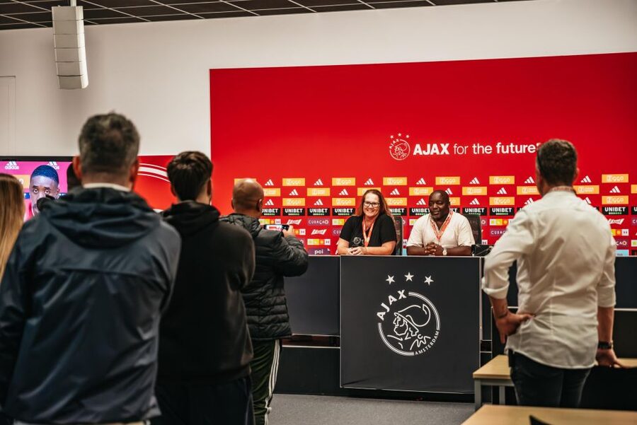 Amsterdam: VIP Johan Cruijff ArenA Tour with Drink and Scarf - Getting There: Main Entrance E and Metro 50 or 54 to Bijlmer ArenA