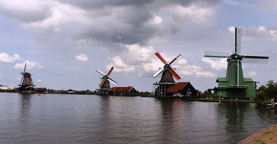 Amsterdam: Volendam, Windmill, and Cheese Farm Private Tour - Zaanse Schans: Why This Is the Perfect Windmill First Stop