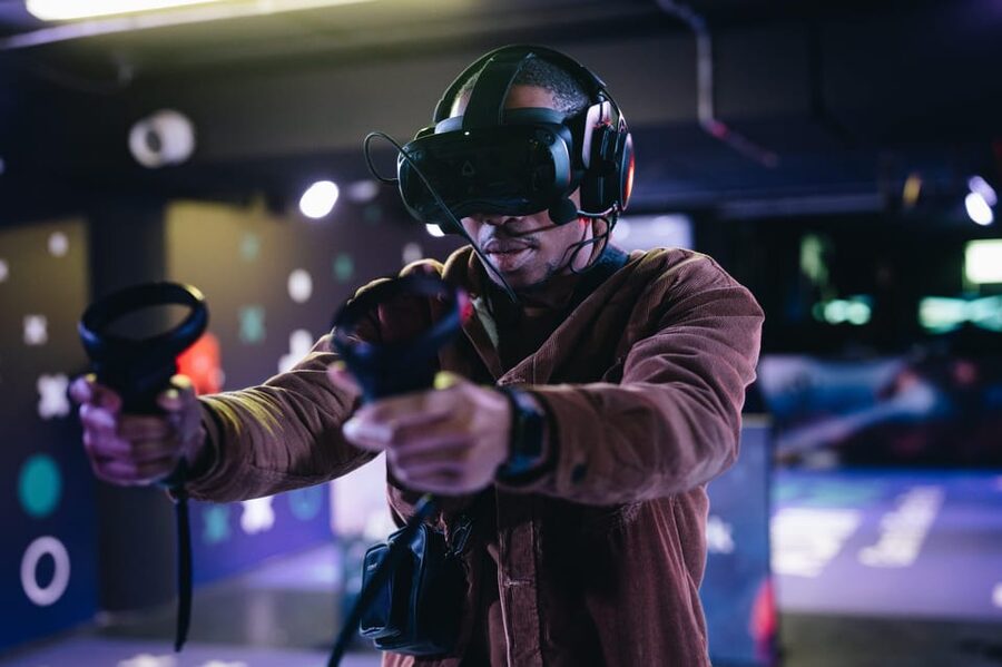 Amsterdam: VR Game Park Free-Roaming Experience - Cost Check: Is $41 Worth It for This 25-Minute VR Session?