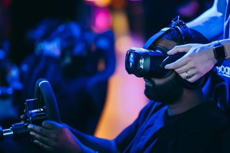 Amsterdam: VR Starter Pack with 6 Tokens - How the 1-Hour Session Typically Plays Out