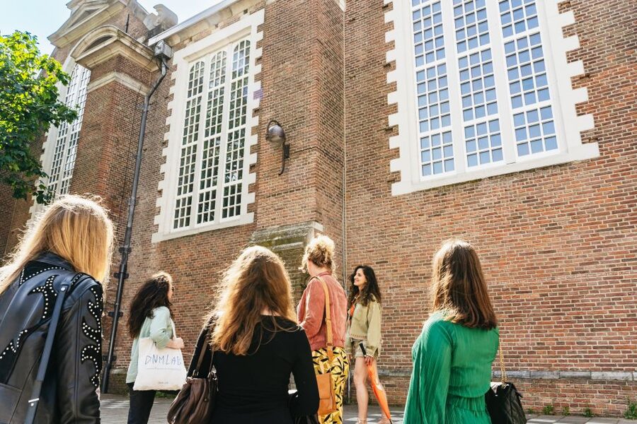 Amsterdam: Walking Tour, Jewish Museum & Synagogue Tickets - Portuguese Synagogue: a beautiful stop with real weight