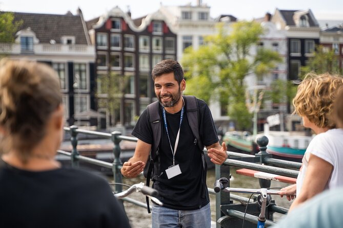 Amsterdam Walking Tour with Cheese Tasting - Getting oriented: Beursplein, Amsterdam Centraal, and the city’s rhythm