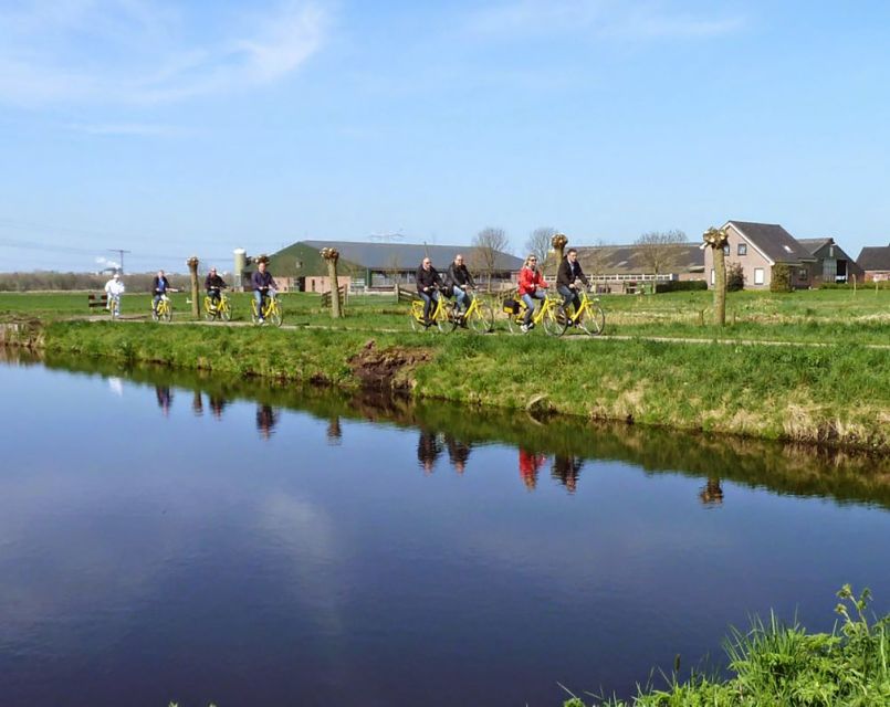 Amsterdam: Waterland District Countryside Villages Bike Tour - Zunderdorp and Molenslootpad: village life, water edges, and steady photo moments