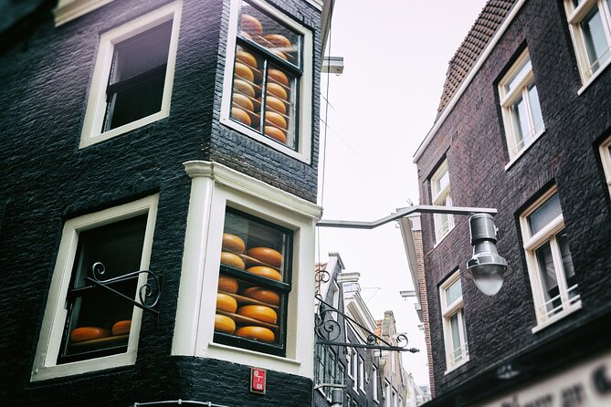 Authentic tour of Amsterdam: Jordaan, Ana Frank and Vondelpark - Leidseplein: the nightlife hub, with practical next steps