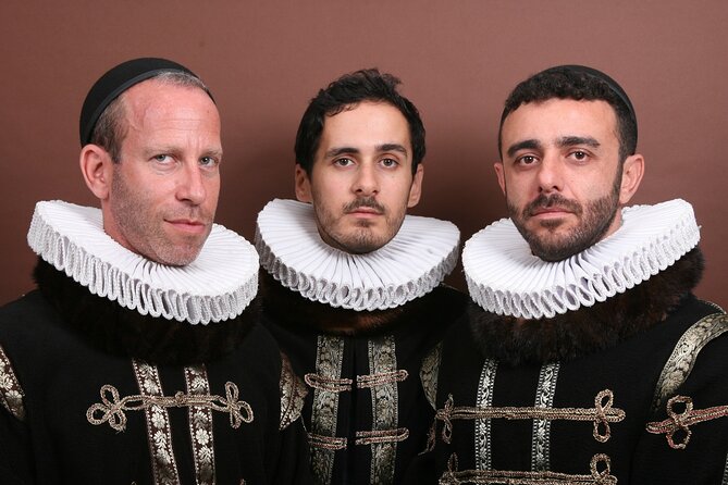 Become a Dutch Art Piece Photo Shoot in Amsterdam - Single Portrait - A 20-minute Dutch Master portrait in the Museumfoto studio