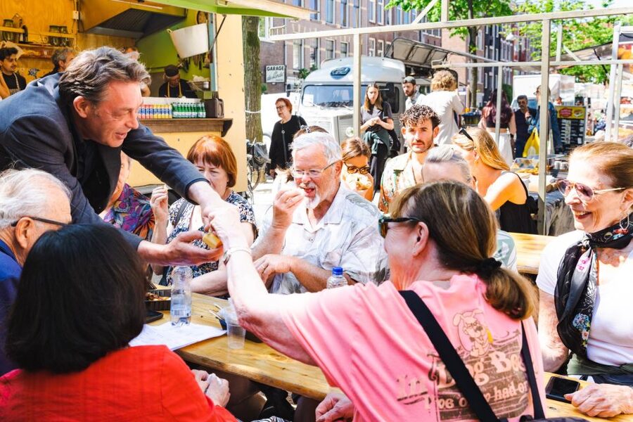 Boutique Dutch Food & History Tour with up to 8 guests only - The food plan: 6 large tastings that feel like a full meal