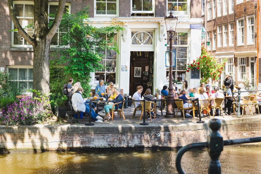 Boutique Dutch Food & History Tour with up to 8 guests only - The history thread: why this walk feels more grounded than a museum