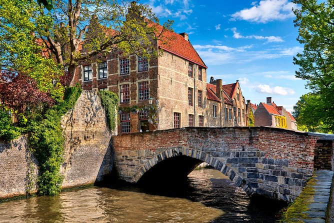 Bruges bus tour from Amsterdam - Who should book this Bruges day trip
