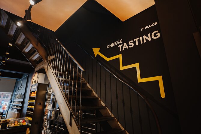 Cheese and Wine tasting in Amsterdam - Five award-winning cheeses and three wine styles, what you sample