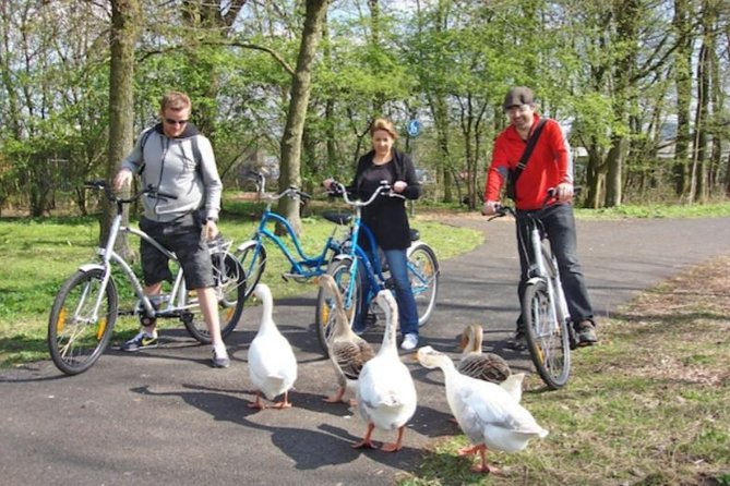 Cheese, Canals & Windmill Countryside E-Bike Tour Amsterdam - Zunderdorp and Ransdorp: small villages, big atmosphere