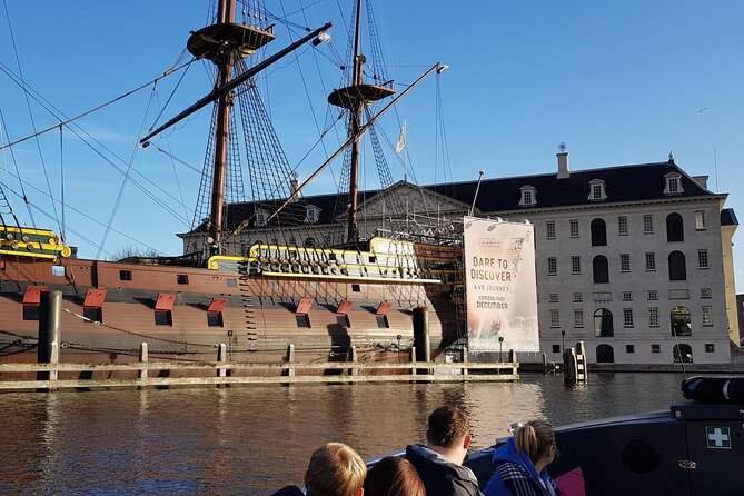 Classic Salonboat Tour in Amsterdam Including Cheese and Wine - Why this 1-hour canal cruise is a great Amsterdam first step