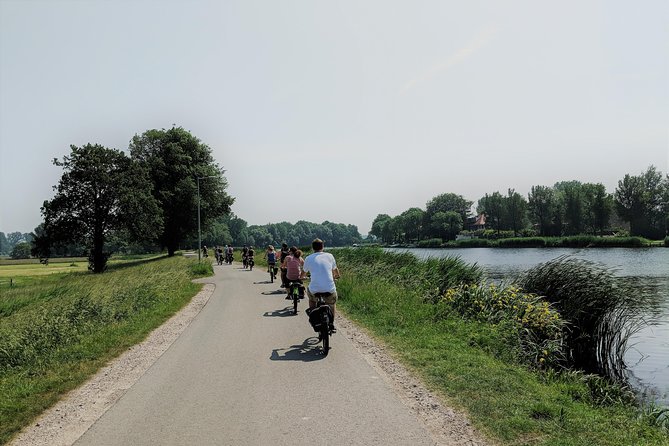 Countryside Bike Tour from Amsterdam: Cheese, Clogs & a Windmill - Irene Hoeve cheese and clog workshop: the long-route highlight